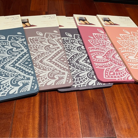 Apana Luxe- Knee, Elbow, Head cushion. Extra support when U workout. 10mm thick. - Picture 3 of 9